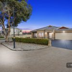21 Breakwater Crescent, POINT COOK, VIC 3030 AUS
